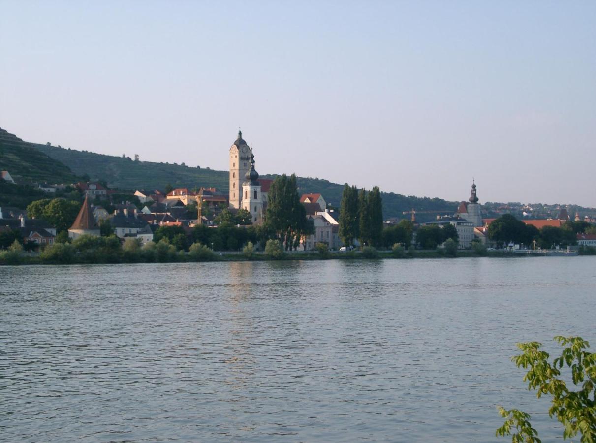 Hotel Gaestehaus Familie Trachsler Rohrendorf bei Krems Exterior foto